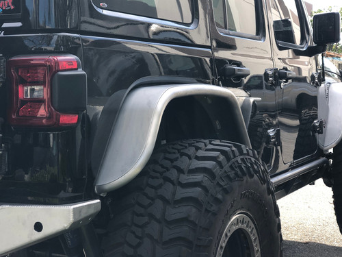 Jeep JL 4" Flare Rear Tube Fenders (Rear View) Jeep JL 4" Flare Rear Tube Fenders (Rear View)