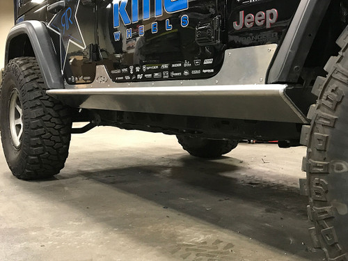 Boatside style rockers offers the most ground clearance and ties into body mounts Boatside style rockers offers the most ground clearance and ties into body mounts