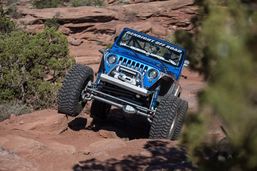 GenRight's Boulder Standard Aluminum Tube Fender for the Jeep Wrangler TJ & LJ