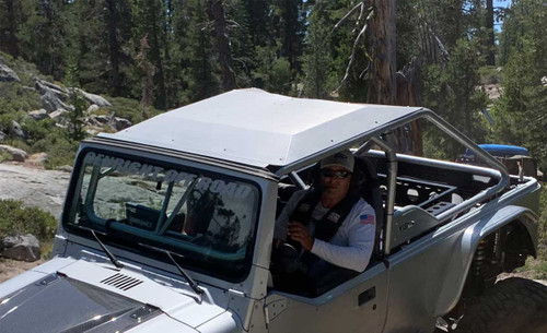 Aluminum roof on fastback cage Aluminum roof on fastback cage