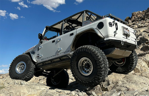 42's on a built Jeep Wrangler JLUR (Aftershock) 42's on a built Jeep Wrangler JLUR (Aftershock)