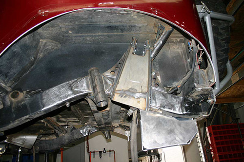 Gussets shown here on either side of the GenRight rear shock tower Gussets shown here on either side of the GenRight rear shock tower