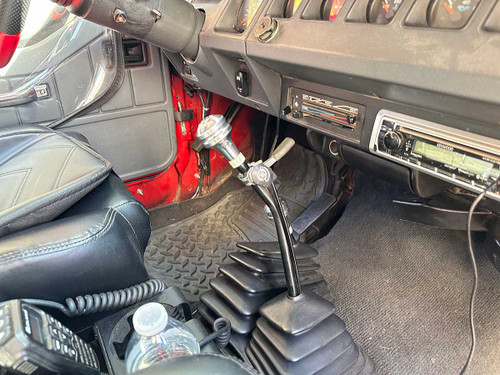 Hand Throttle mounted in a Jeep Wrangler YJ Hand Throttle mounted in a Jeep Wrangler YJ