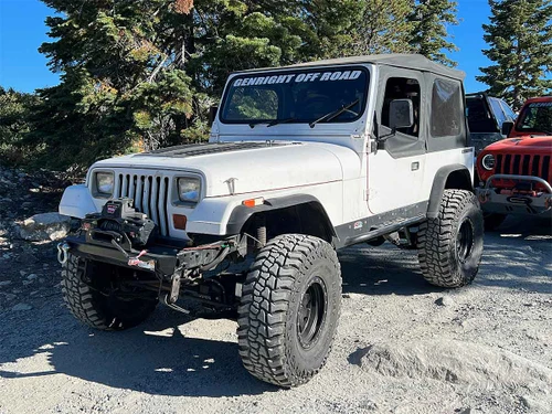YJ Hood Louver in Black