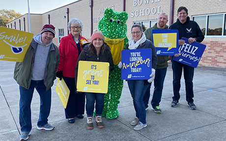 9 Ways to Maximize The Impact of Handheld Welcome Signs