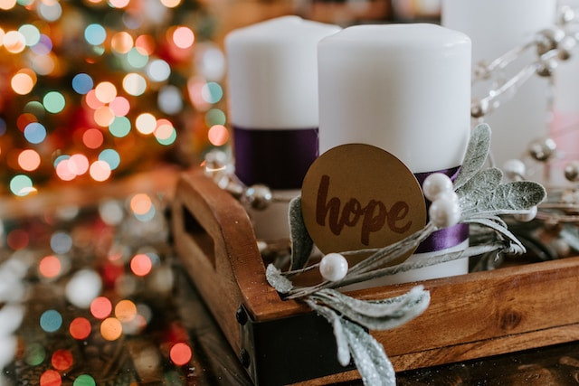 7 Ways to Decorate the Church for Advent