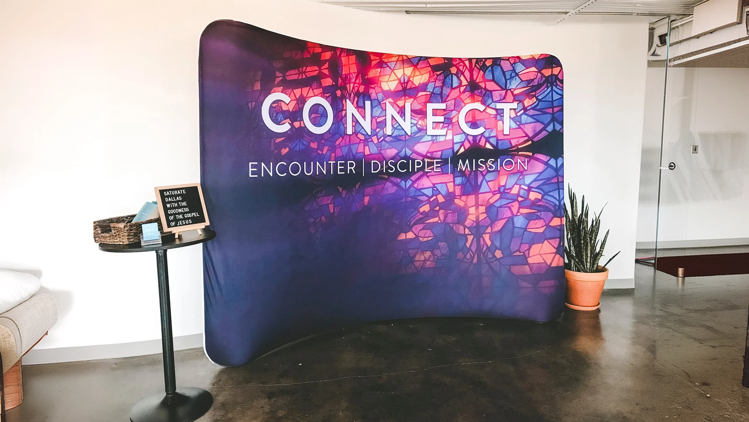Curved Tension Backdrop