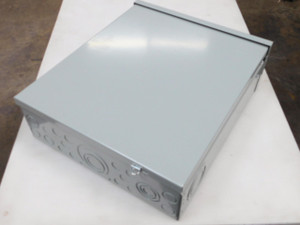 EATON CH12L3125R TYPE 3R LOADCENTER 125 AMP 12 SPACES 12 CIRCUITS T192394