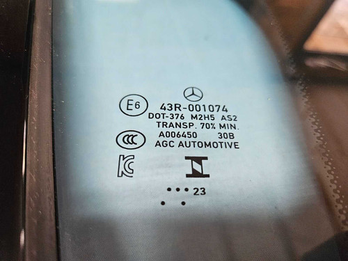 Mercedes-Benz 23-24 Mercedes-benz Eqs Suv Front Right Door Forward Glass A2947201801 Oem 