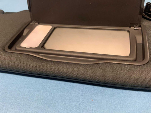 Honda 2017 - 2022 Honda Cr-v Right Passenger Sun Visor Illuminated Black Oem 