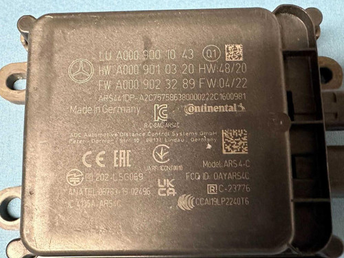 Mercedes-Benz 2022-2023 Mercedes-benz Front Radar Cruise Distance Sensor 0009001043 Oem 