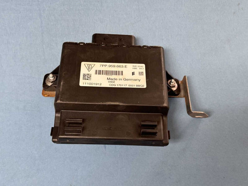 Porsche 2015-2018 Porsche Cayenne Voltage Control Module Oem