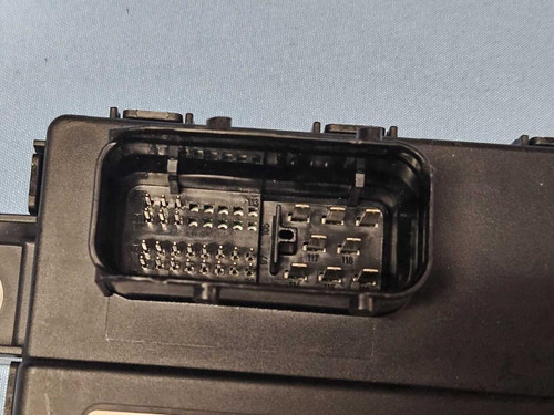 Mercedes-Benz 22-23 Mercedes-benz Gle63 Amg Differential Lock Control Module 0009002437 Oem 