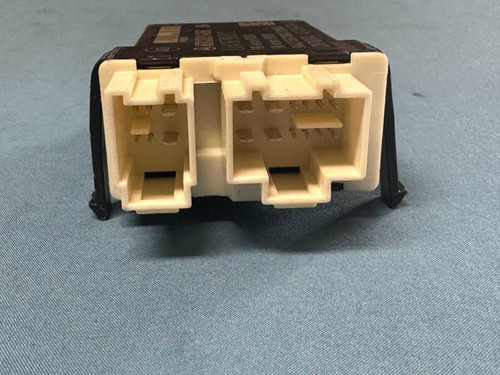 Mercedes-Benz 2022-2025 Mercedes-benz Gle Rear Seat Heater Control Module 1679003320 Oem 