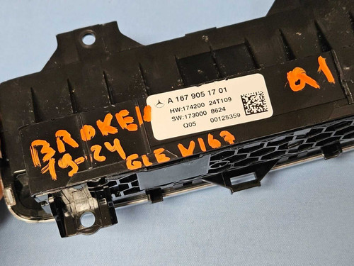 19-24 Mercedes Gle Gls Rear Ac Climate Control Switches A1679051701 Oem Damaged
