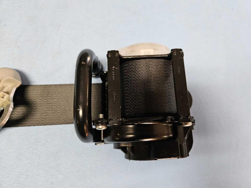 Kia 2023-2025 Kia Sportage Right Rear 2nd Row SeatBelt Retactor Black W/ Beige Oem 
