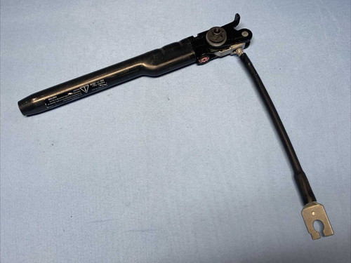 21 22 23 Tesla Model S X Front Left Driver seatbelt Seatbelt Pretensioner OEM
