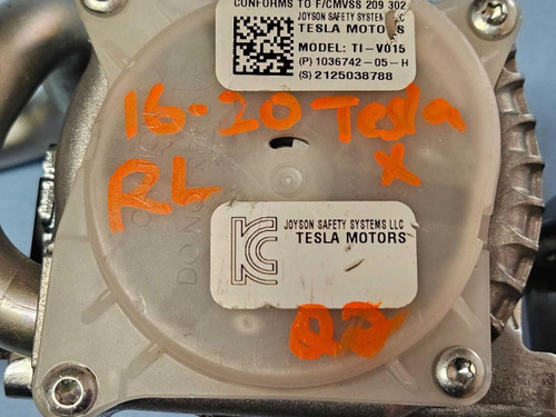 Tesla 2016 - 2020 TESLA MODEL X REAR LEFT SEATBELT RETRACTOR 2ND ROW BLACK OEM 