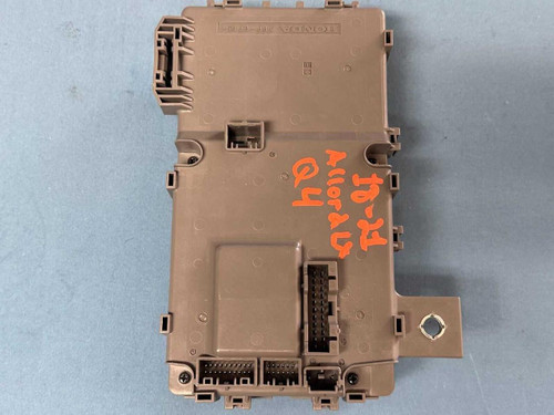Honda 18-21 Honda Accord Lx Cabin Room Junction Fuse Relay Box Oem 