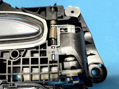 Mercedes-Benz 2021-2023 Mercedes-benz S-class Right Side Door Handle Gray Oem  Mercedes-Benz 2021-2023 Mercedes-benz S-class Right Side Door Handle Gray Oem