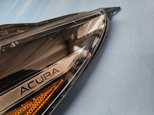 Acura 2019-2023 Acura RDX Front LEFT Headlight 1 Tab BROKEN  Oem  Acura 2019-2023 Acura RDX Front LEFT Headlight 1 Tab BROKEN  Oem