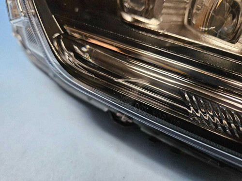 Acura 2019-2023 Acura RDX Front LEFT Headlight 1 Tab BROKEN  Oem  Acura 2019-2023 Acura RDX Front LEFT Headlight 1 Tab BROKEN  Oem