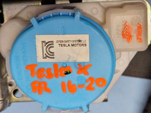 2016 2020 Tesla Model X Front Right Passager Seatbelt Retractor OEM