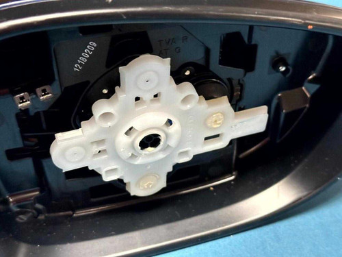 Honda 18-22 Honda Accord Right Passenger Door Mirror No Glass Cut Wire Heated Blue OEM  Honda 18-22 Honda Accord Right Passenger Door Mirror No Glass Cut Wire Heated Blue OEM