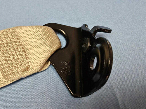 Mercedes-Benz 2022-2025 Mercedes-Benz EQS Rear Right SeatBelt Retractor Ivory OEM  Mercedes-Benz 2022-2025 Mercedes-Benz EQS Rear Right SeatBelt Retractor Ivory OEM