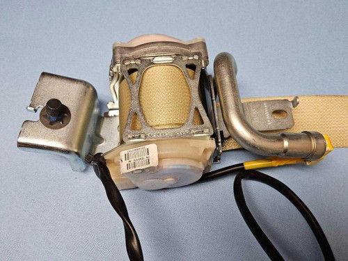 Tesla 16 - 20 Tesla Model X Second Row Right SeatBelt Retractor OEM 