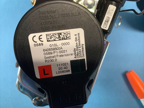 Volvo 2019-2022 Volvo S60 V60 Front Left Driver Side SeatBelt Retractor Black Oem  Volvo 2019-2022 Volvo S60 V60 Front Left Driver Side SeatBelt Retractor Black Oem