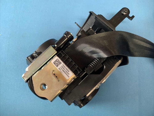 Volvo 2019-2022 Volvo S60 V60 Front Left Driver Side SeatBelt Retractor Black Oem  Volvo 2019-2022 Volvo S60 V60 Front Left Driver Side SeatBelt Retractor Black Oem