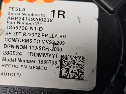 Tesla 2024-2025 Tesla Model 3 Front Right Passenger Seatbelt Three Plug Retractor OEM 