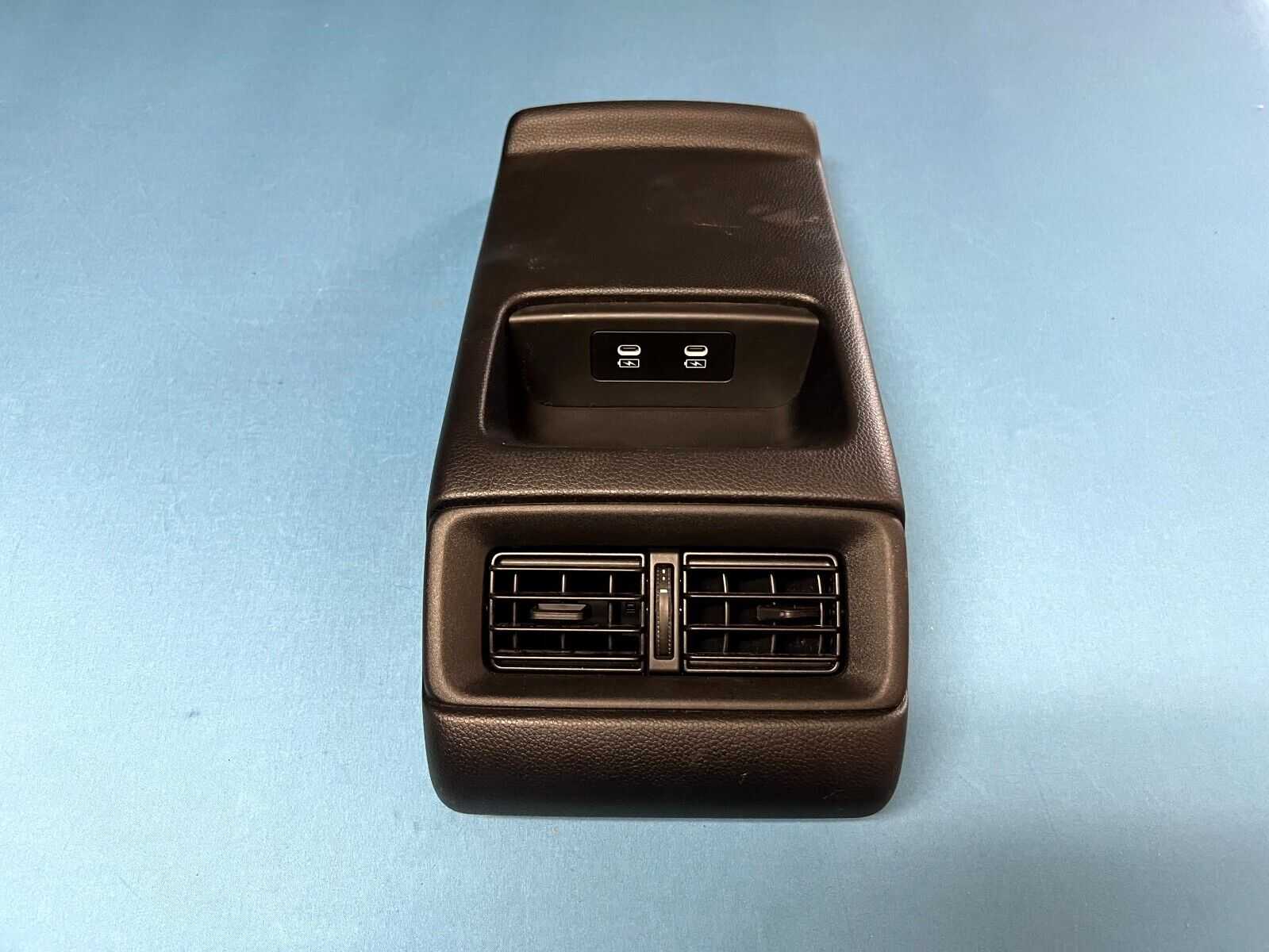 2023 Honda Cr-v Center Console Rear Air Vent Trim Cover & Usb C Outlet Oem 2023 Honda Cr-v Center Console Rear Air Vent Trim Cover & Usb C Outlet Oem