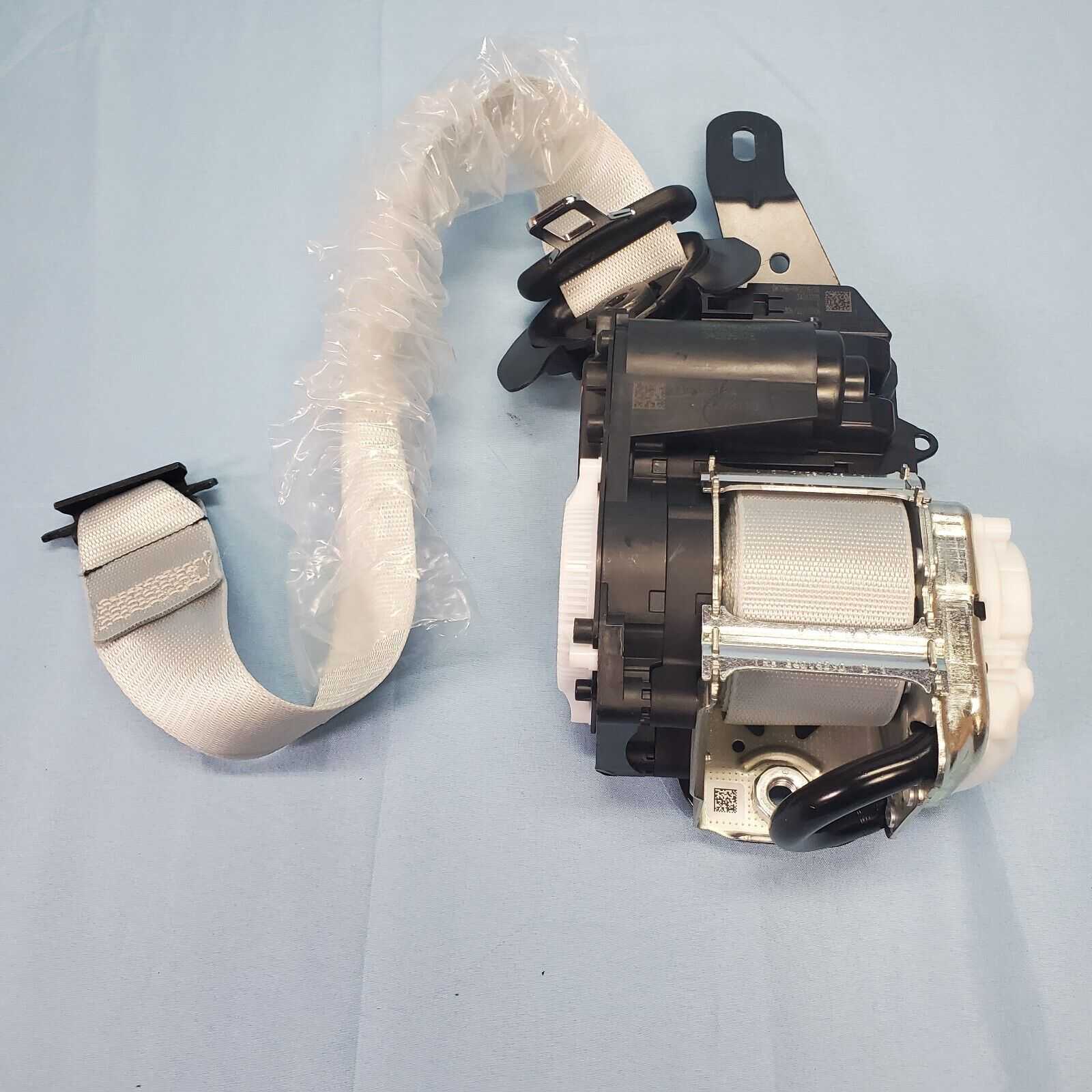 2022-2025 Mercedes EQE Front Left Seatbelt Retractor Gray OEM 2022-2025 Mercedes EQE Front Left Seatbelt Retractor Gray OEM