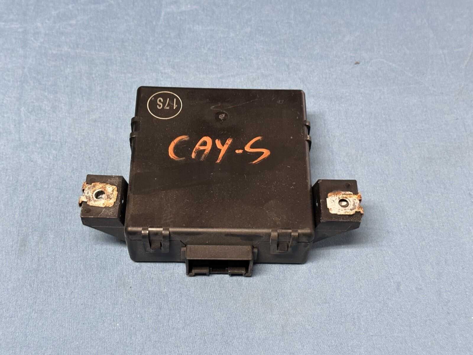 2015-2017 Porsche Cayenne Gateway Control Unit Module 95b907530j OEM 2015-2017 Porsche Cayenne Gateway Control Unit Module 95b907530j OEM