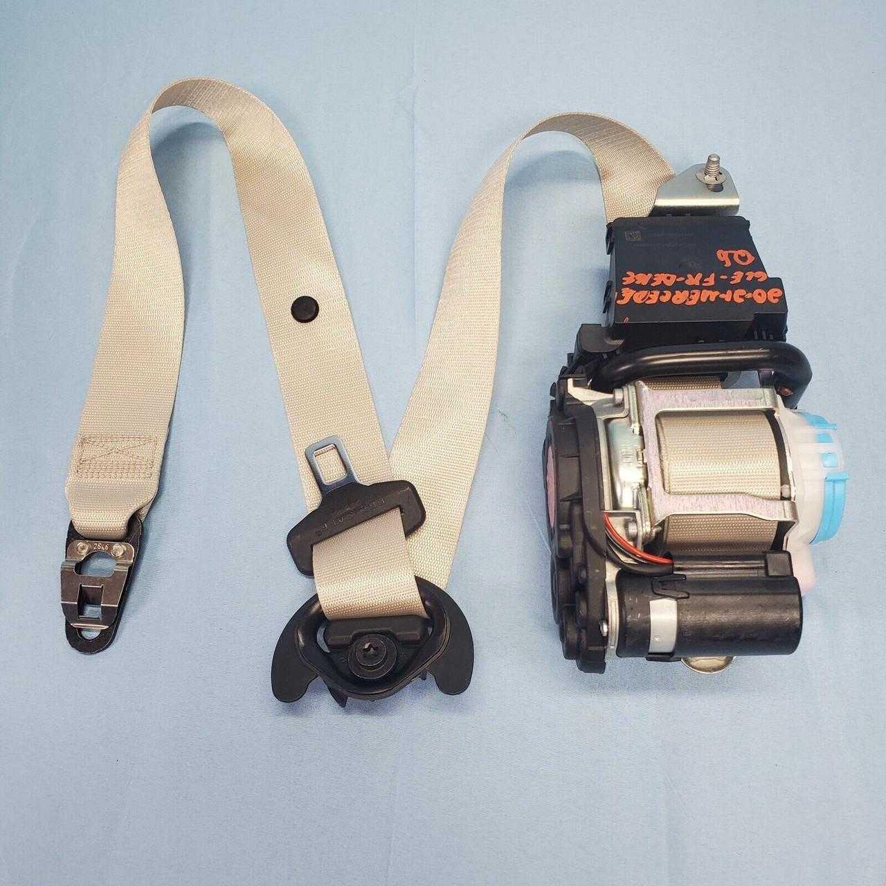2020–2025 Mercedes GLE Right Seatbelt Retractor Beige OEM 2020–2025 Mercedes GLE Right Seatbelt Retractor Beige OEM
