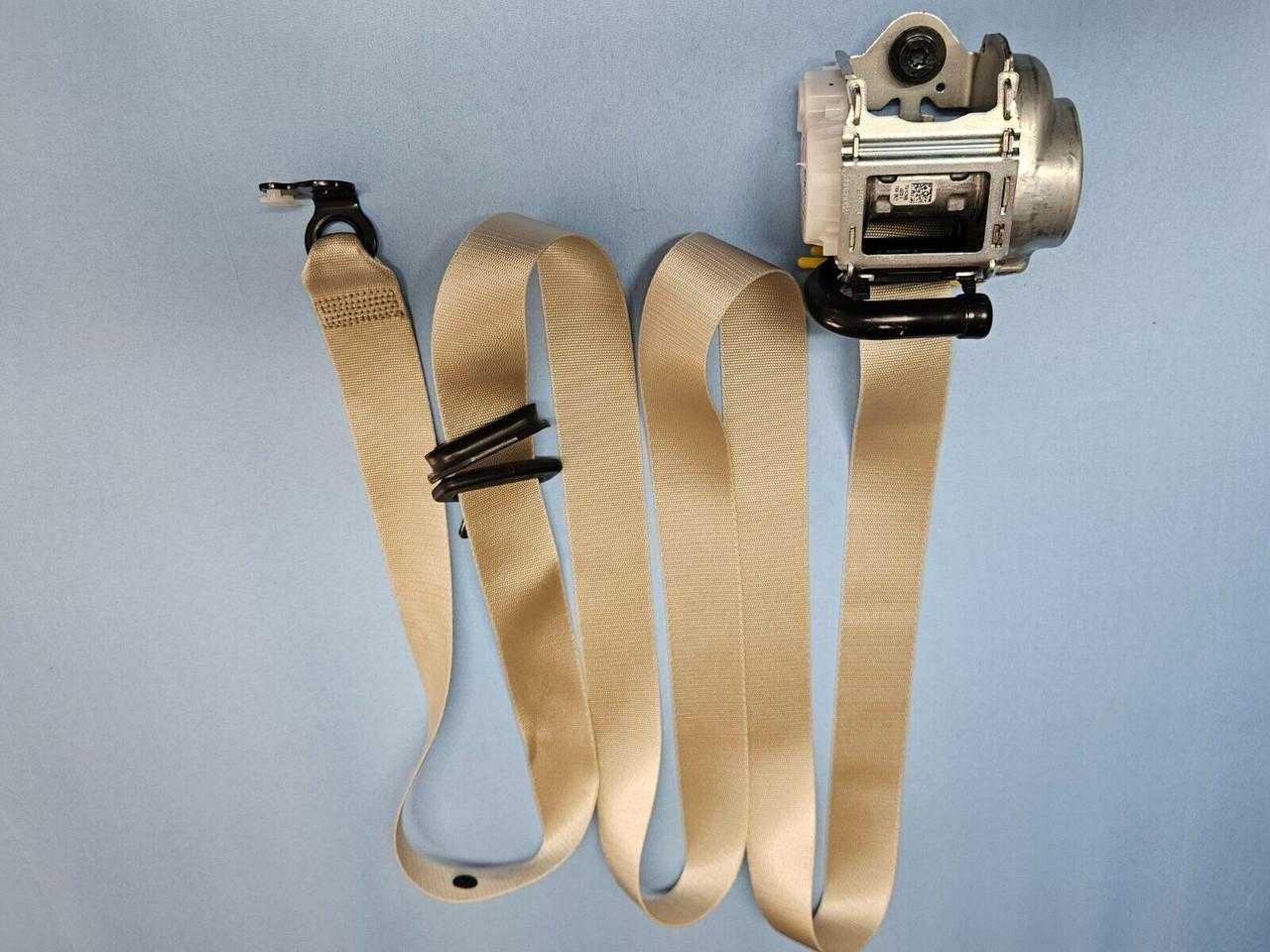2020–2025 Mercedes-Benz GLE Rear Left Seatbelt Retractor Beige 1678601300 OEM 2020–2025 Mercedes-Benz GLE Rear Left Seatbelt Retractor Beige 1678601300 OEM