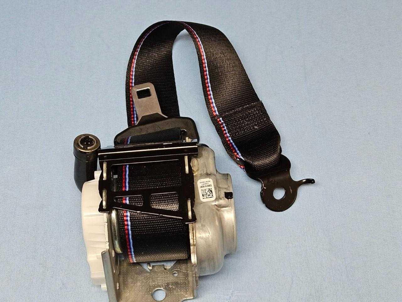 2020-2024 Bmw X3 Rear LEFT Seatbelt Retractor Tricolor 72118076183 OEM 2020-2024 Bmw X3 Rear LEFT Seatbelt Retractor Tricolor 72118076183 OEM
