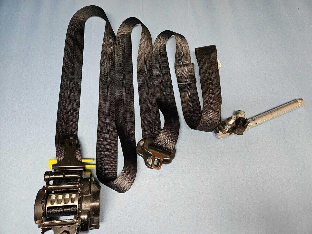20182022 FORD EXPEDITION FRONT LEFT SEATBELT RETRACTOR WITH PRETENSIONER BLACK OEM