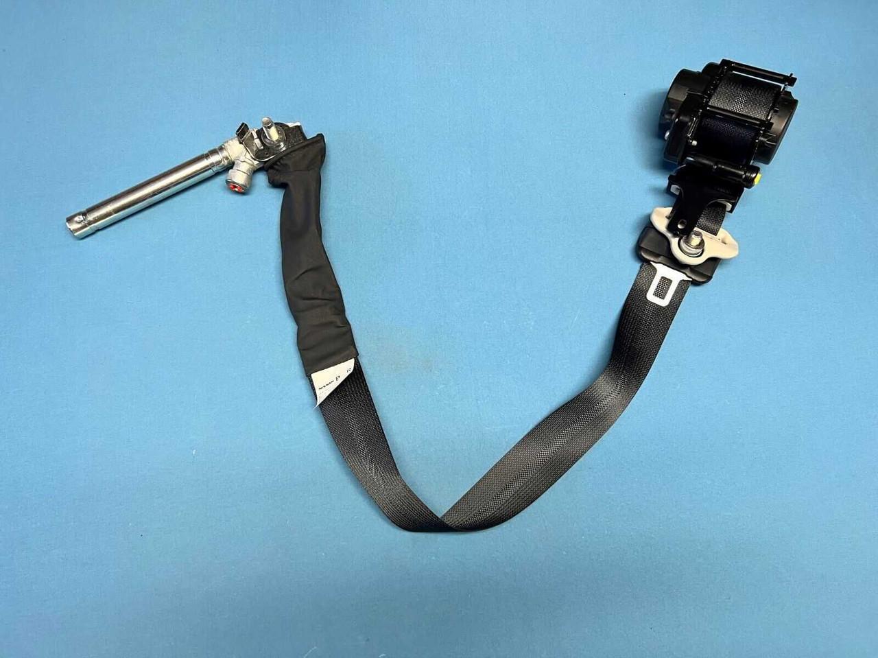 2019-2022 Nissan Rogue Sport Only Front Right Passenger Seatbelt Retractor Black OEM 2019-2022 Nissan Rogue Sport Only Front Right Passenger Seatbelt Retractor Black OEM
