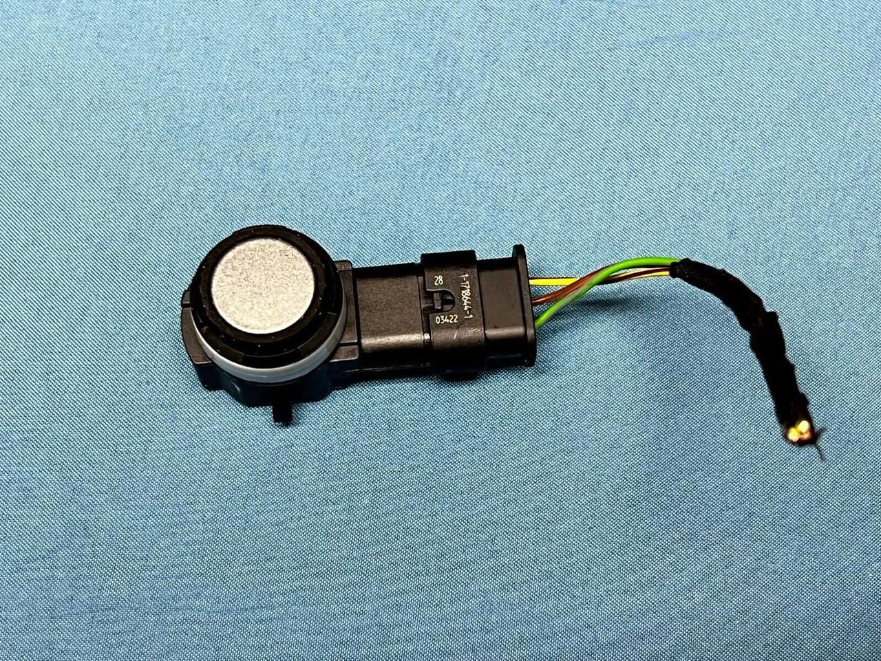 2023-2025 Bmw Bumper Ultrasonic Parking Sensor Skyscraper Grey 66205a24401 Pigtail OEM 2023-2025 Bmw Bumper Ultrasonic Parking Sensor Skyscraper Grey 66205a24401 Pigtail OEM
