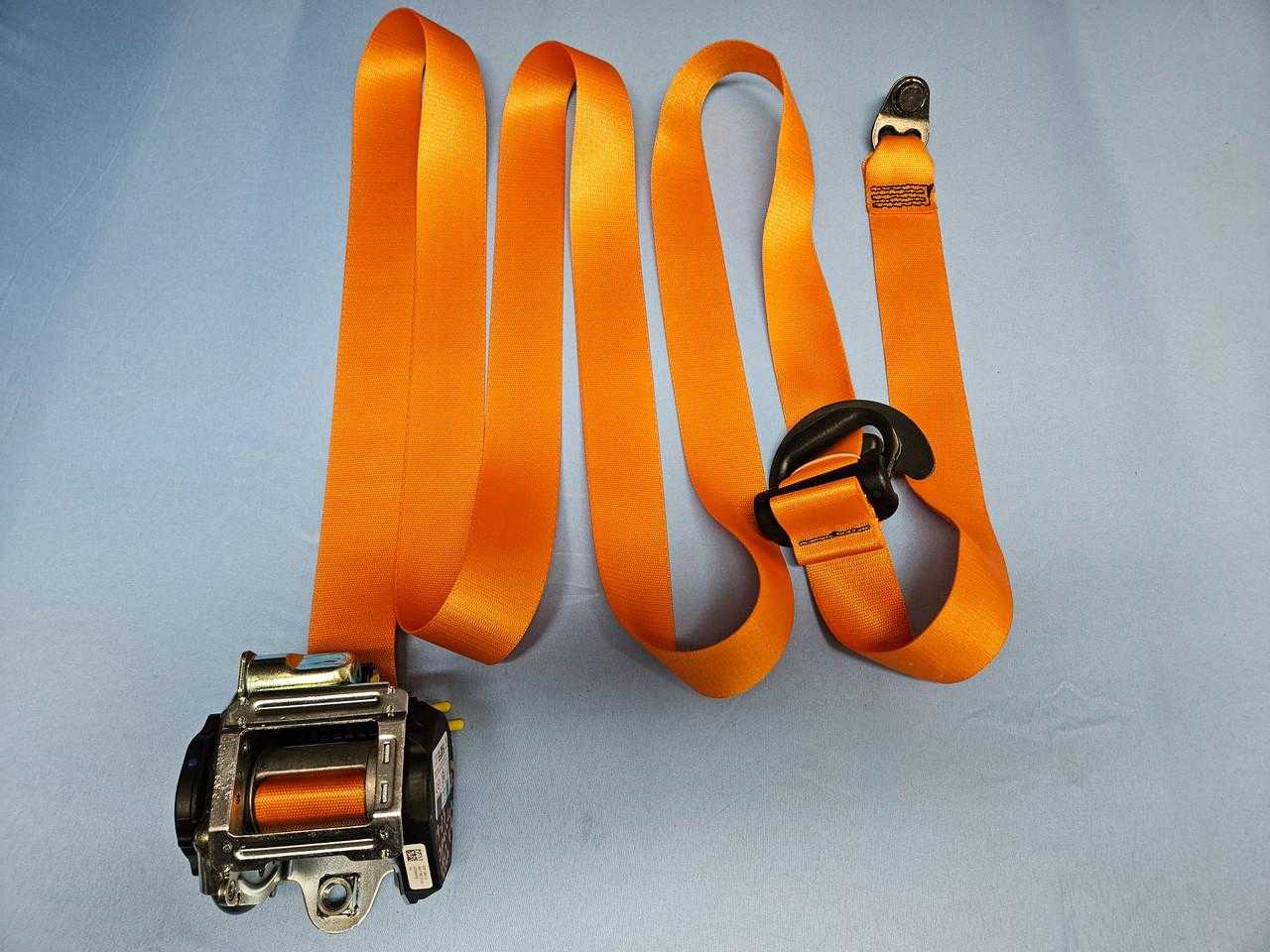 2019 - 2024 Mercedes Sprinter Front Right Orange SeatBelt OEM 2019 - 2024 Mercedes Sprinter Front Right Orange SeatBelt OEM