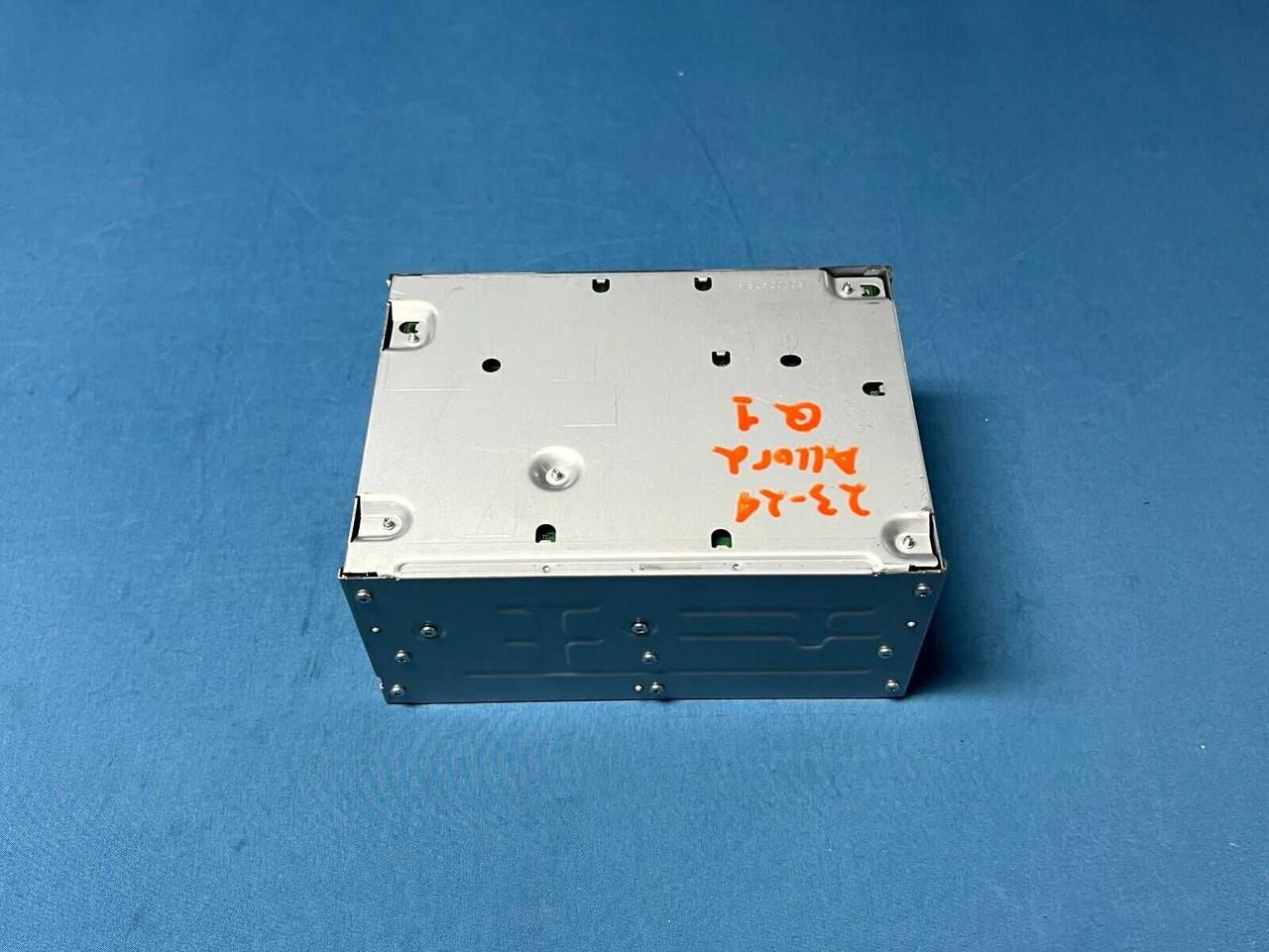 2023 Honda Cr-v Dash Radio Receiver Head Unit 8a5003a0x32 OEM 2023 Honda Cr-v Dash Radio Receiver Head Unit 8a5003a0x32 OEM