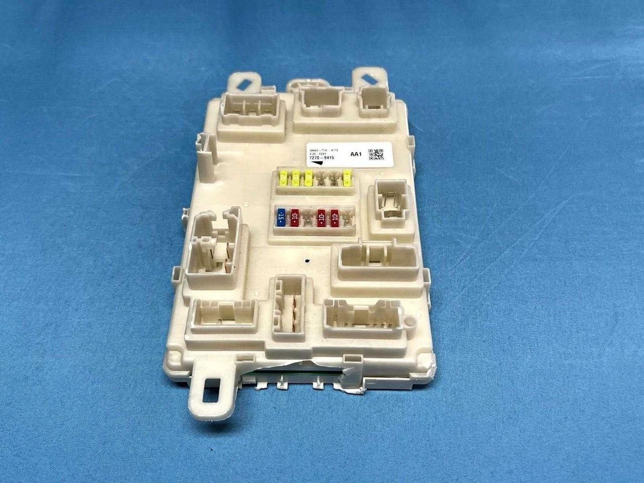 2021-2023 Acura Tlx Cabin Fuse Box Tgv-a020 OEM 2021-2023 Acura Tlx Cabin Fuse Box Tgv-a020 OEM