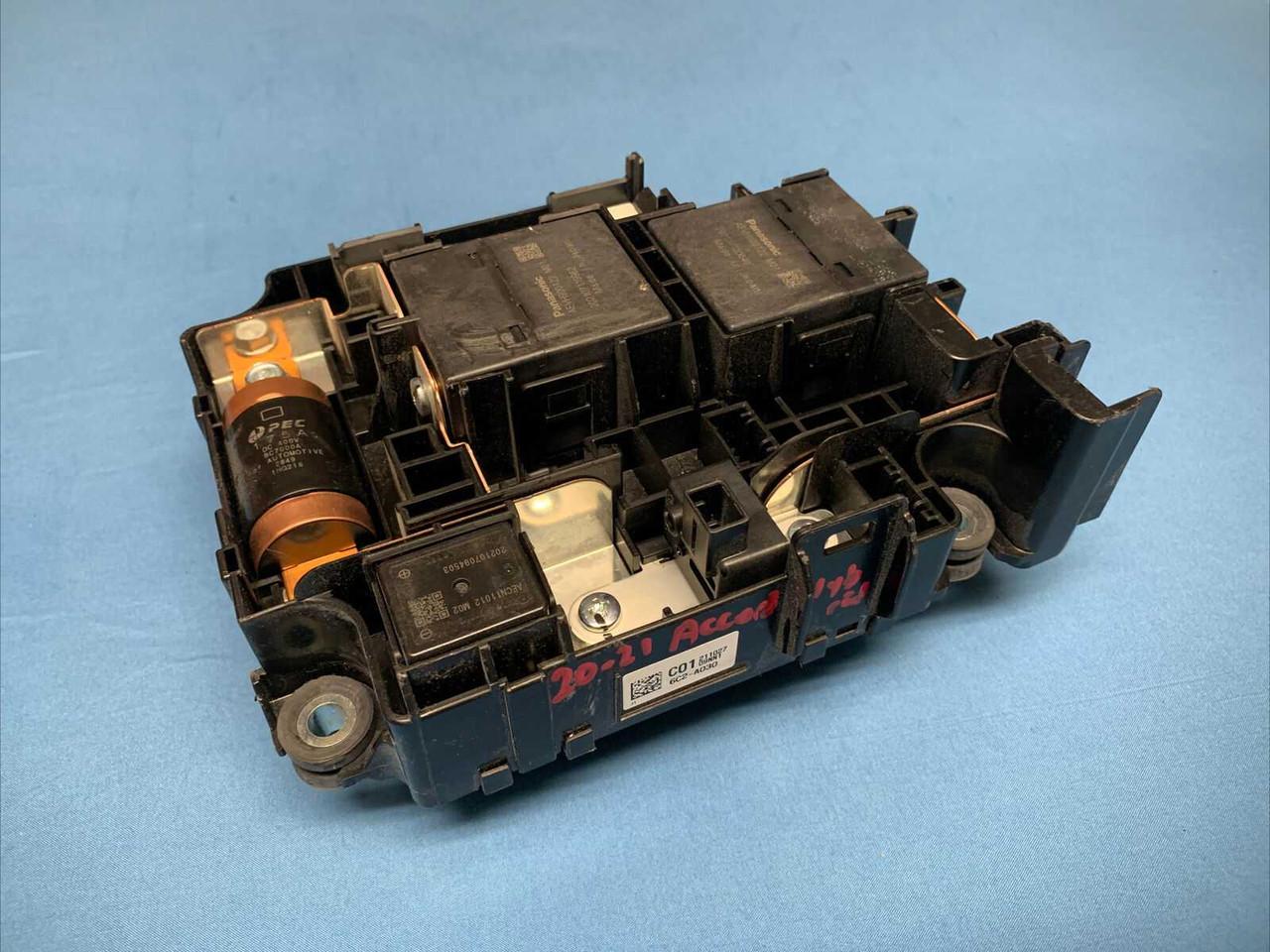 2020 2021 Honda Accord Hybrid Junction Relay Fuse Box 1e1006c2a03 OEM 2020 2021 Honda Accord Hybrid Junction Relay Fuse Box 1e1006c2a03 OEM
