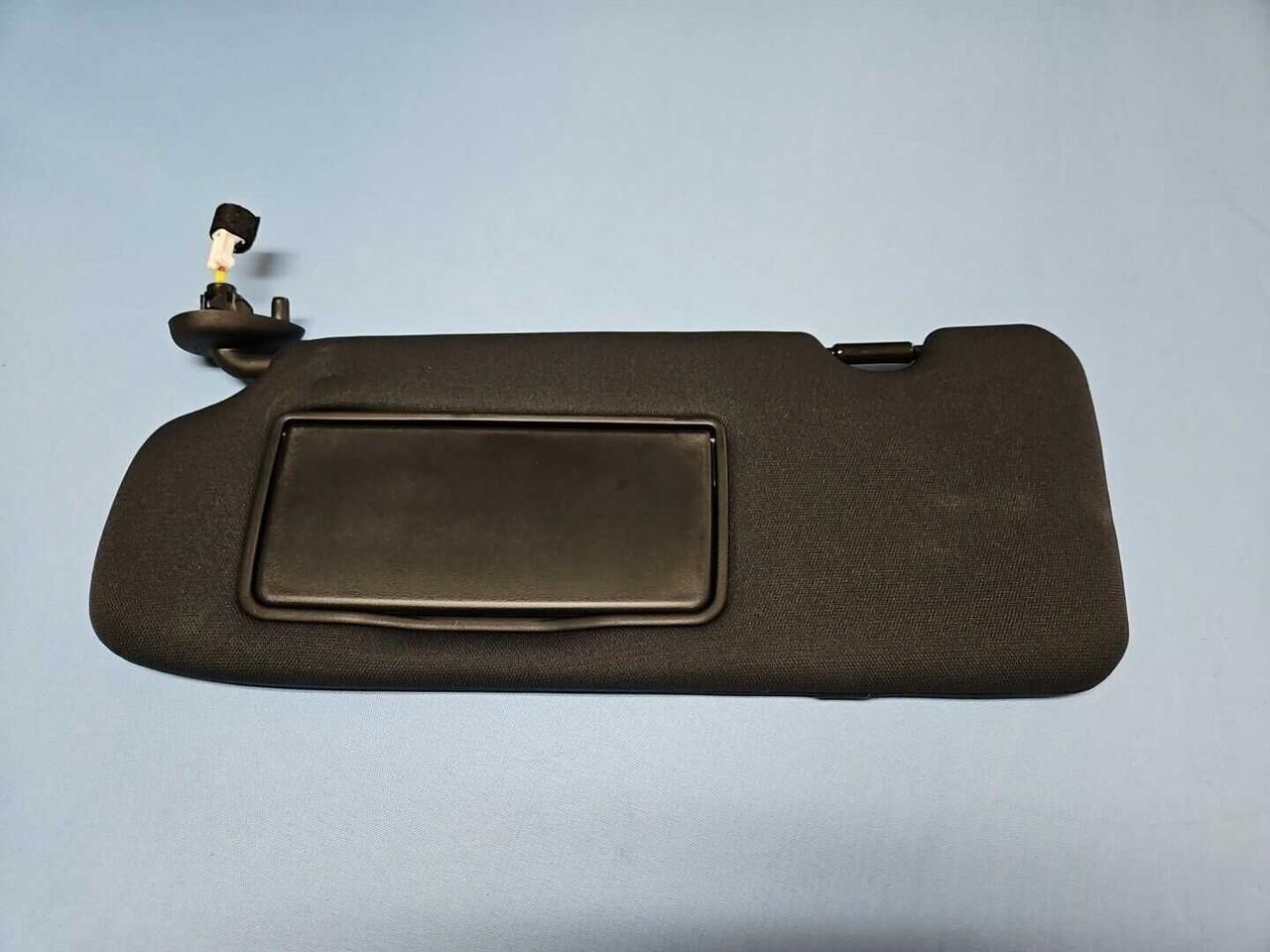 2017-2022 Honda Cr-v Left Driver Sun Visor Illuminated Black Nh900l Pocket Oem 2017-2022 Honda Cr-v Left Driver Sun Visor Illuminated Black Nh900l Pocket Oem