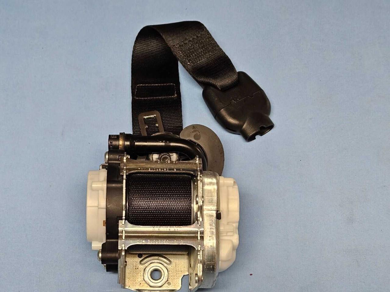 2021-2023 Tesla Model S Front Right Side SeatBelt W/o Pretensioner 155650100C Oem 2021-2023 Tesla Model S Front Right Side SeatBelt W/o Pretensioner 155650100C Oem
