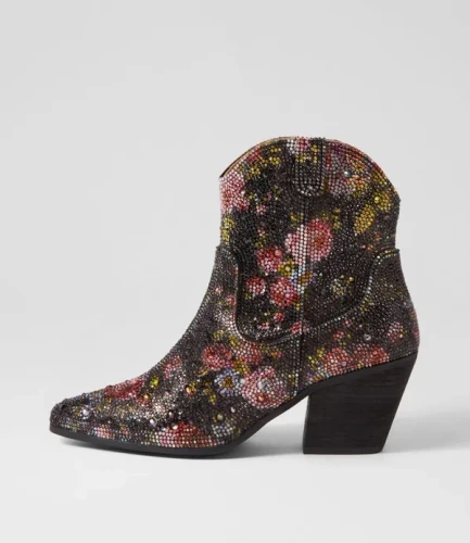 Django Juliette Womens Wagon in Black Multi - Image 1