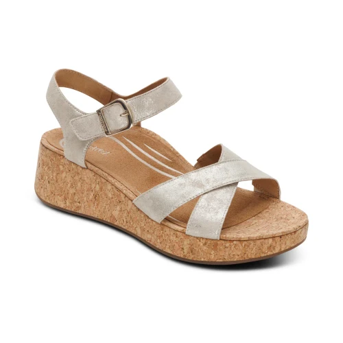 Women's Flora Wedge - Champagne